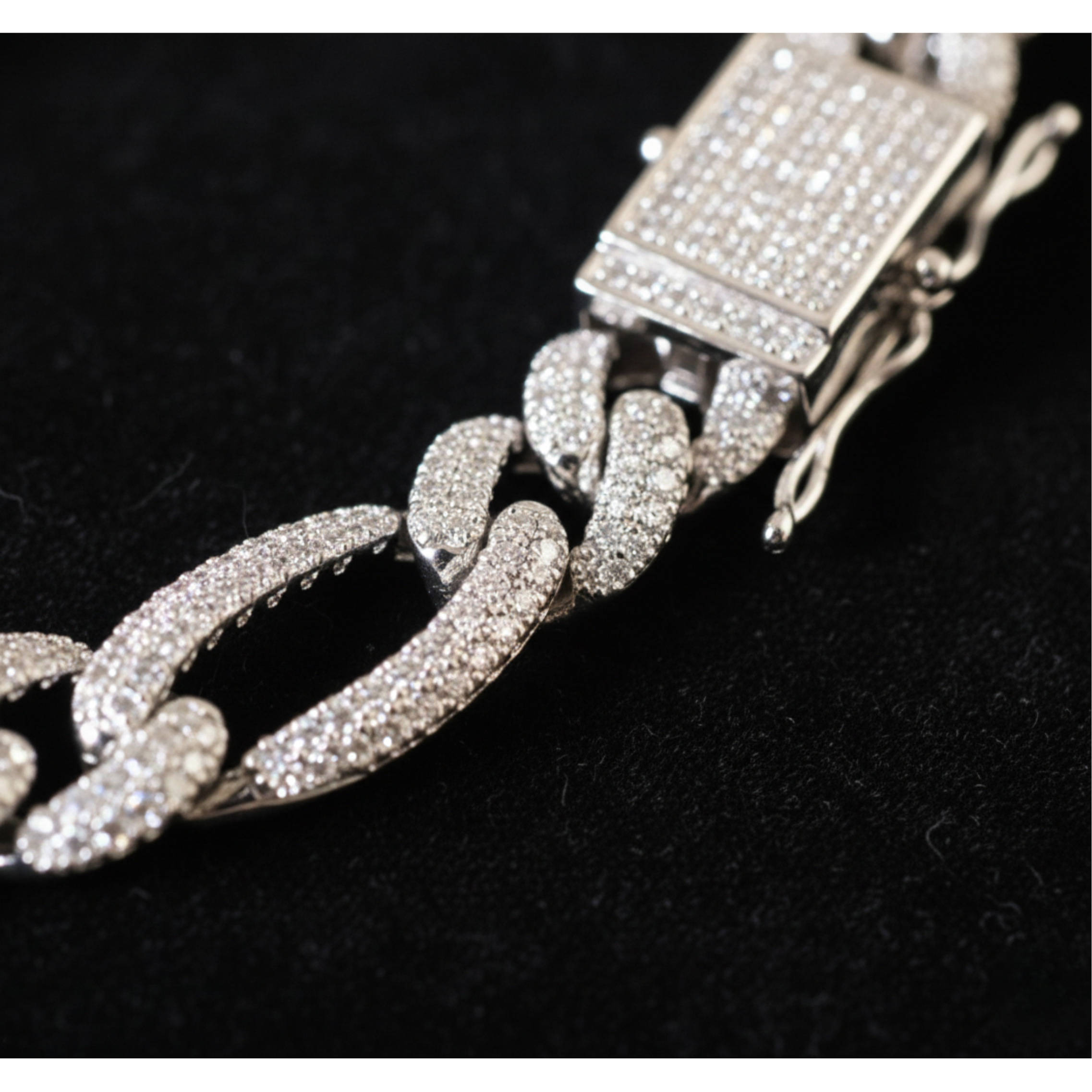 Premium Figaro Link Chains